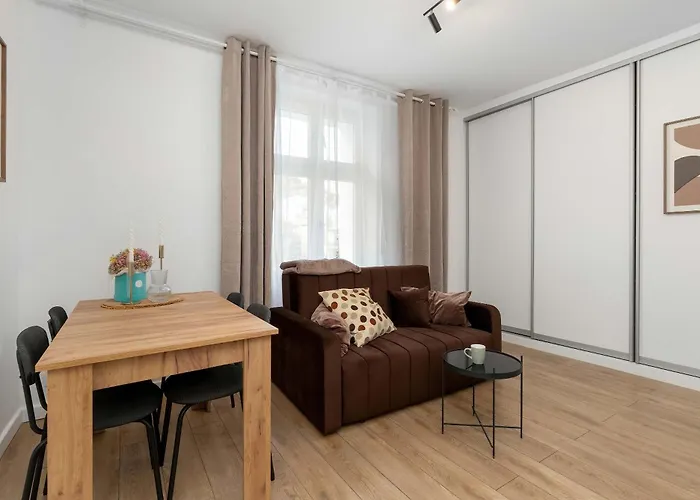 Family Near The In By Renters *